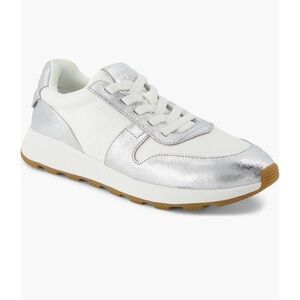 NWT - TOMS Signature TRVL LITE sneakers - size 8.5